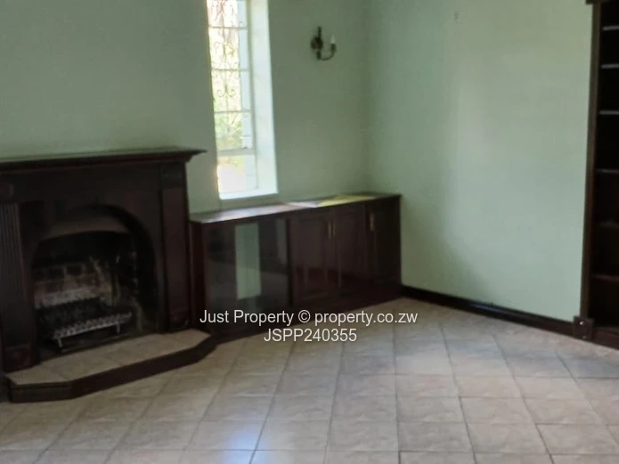 4 bed Double  storey  Suitable For Residential and Commercial use to Rent, Marlborough