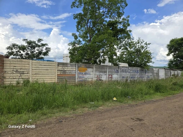 Prime Industrial Property for Sale in Tynwald, Harare West, 1423m² Land