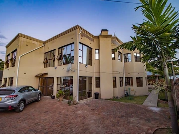 2 Unit Townhouse Complex