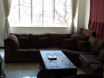 2 Bedroom Flat & Apartment
