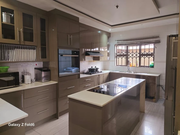 4 Bedroom House