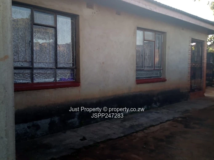 6-Bed Marondera Cheritombo (Sole Mandate)