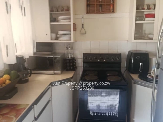 House on Generous Piece of land - back on the market 