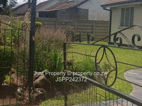 3-Bed Southerton Home — Garden, Driveway 