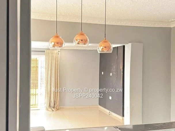 5 Bed luxurious home: Budiriro Cabs Project: To RENT (Sole Mandate)