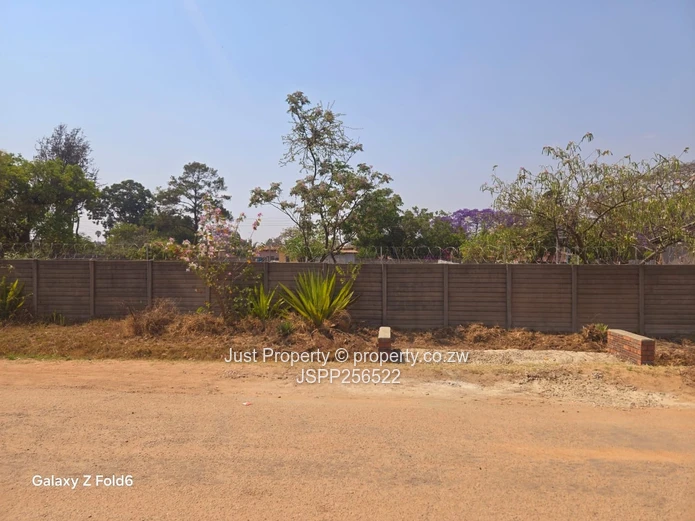 Prime 2000m² Hatfield Stand — Tarred Road, Main Road 