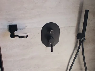 3 Bedroom Flat & Apartment