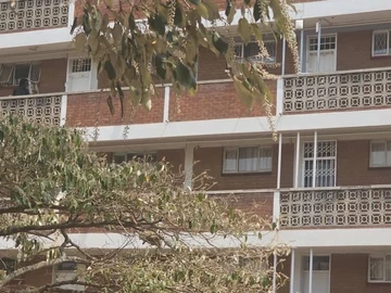 2 Bedroom Flat & Apartment