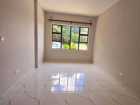 4 Bedroom Flat & Apartment