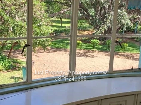 4 bed Double  storey  Suitable For Residential and Commercial use to Rent, Marlborough