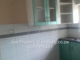 3 Bedrooms Westlea Ensuite: Rent