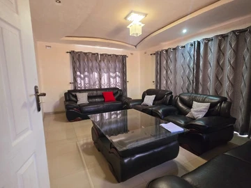 5 Bedroom House