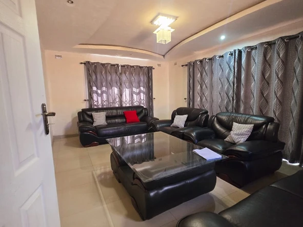 5 Bedroom House
