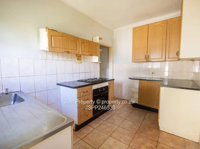 2 Bed Garden Flat; Avondale  West; For  Rent