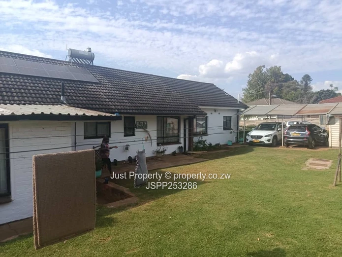 House on Generous Piece of land - back on the market 