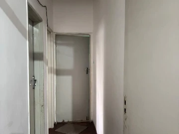 2 Bedroom Flat & Apartment