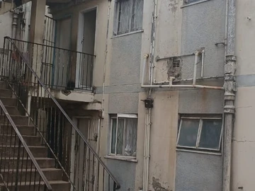 2 Bedroom Flat & Apartment