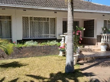 Fully Furnished House in the Grange