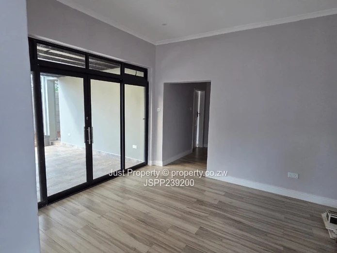 Luxurious 4 Bed Apartment in a secure Complex