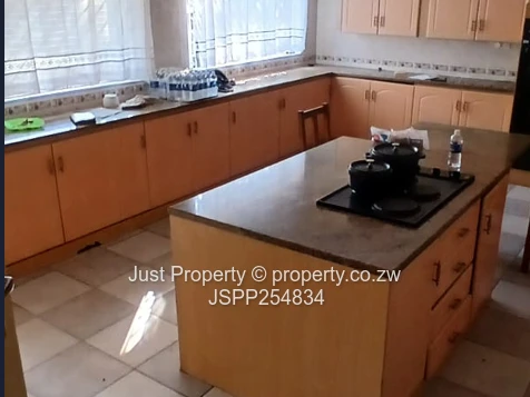 Beautiful 5 bed Mandara.. RENT