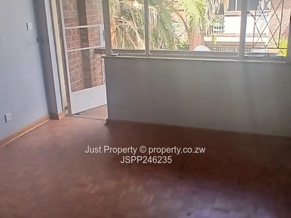 Luxurious 3 Bed Apartment in a secure Avenues Complex
