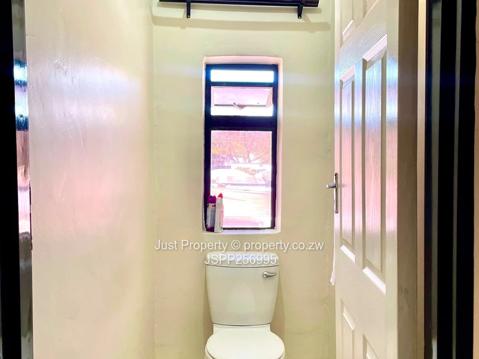 Ideal Investment - Two Unit Apartment Block
