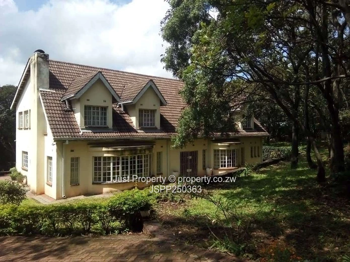 7-Bed Lake Chivero Estate: Your Private Woodland Sanctuary