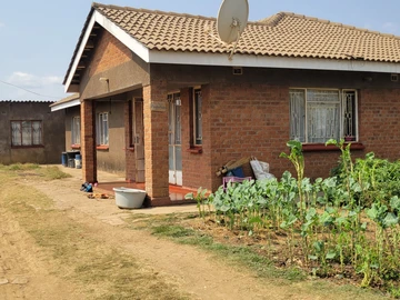 5 Bedroom House