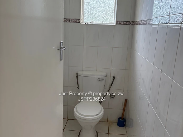 Neat Modern House To Rent