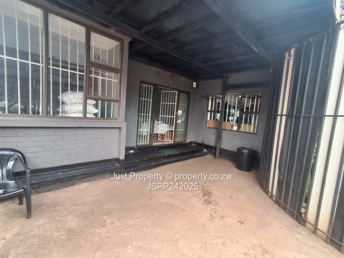 Prime Front Shop Available