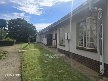 House To Let In New Marlbrough