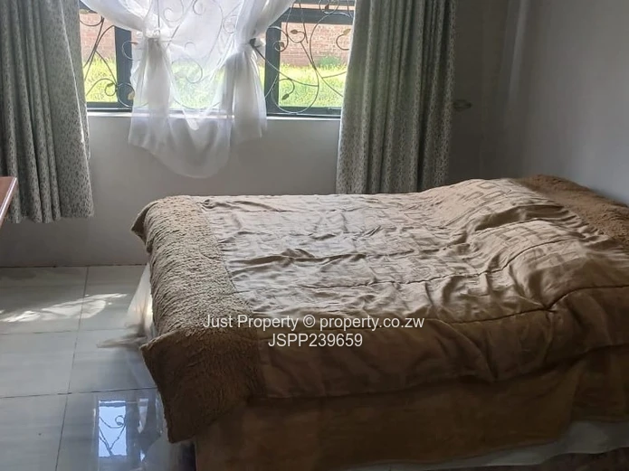 Luxurious 3 Bed house in a secure neighbourhood: Rent