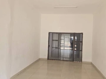 Shop & Retail Property