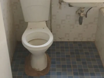 2 Bedroom Flat & Apartment