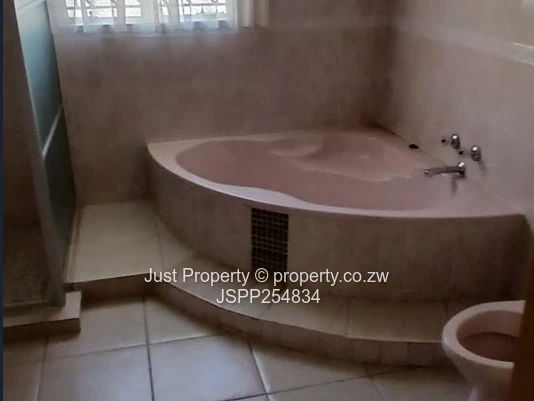 Beautiful 5 bed Mandara.. RENT