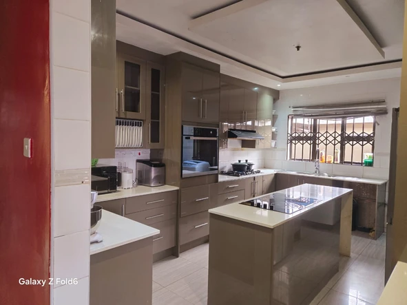 4 Bedroom House