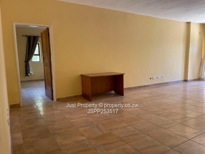 Grand 6-Bedroom Home on 4452 m², Borrowdale Brooke (Sole Mandate)