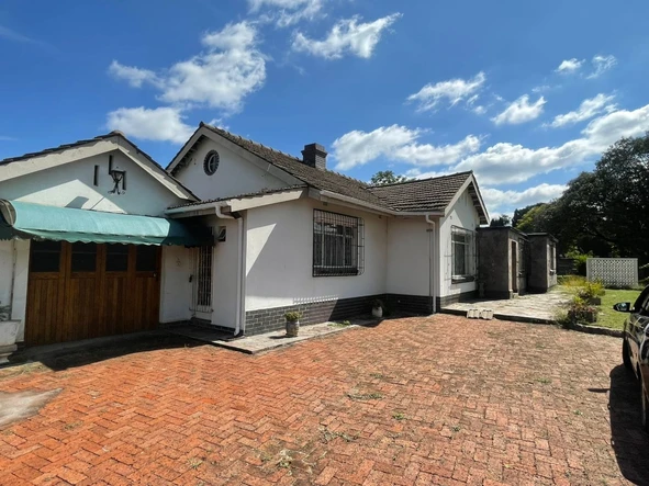 Spacious 4-bed family home for rent.