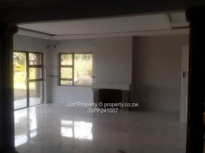 Beautiful House in Galloway Norton : To Rent