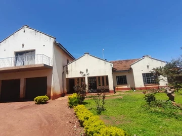 6 Bedroom House