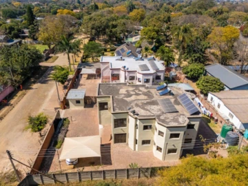 6 Bedroom Flat & Apartment