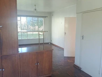 3 Bedroom Flat & Apartment