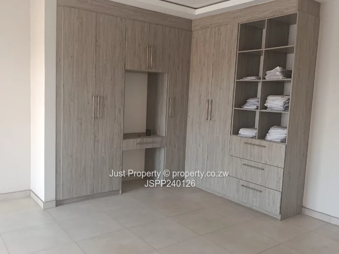 Ready to Move in Luxury Home