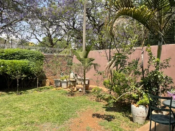 4 Bedroom Flat & Apartment