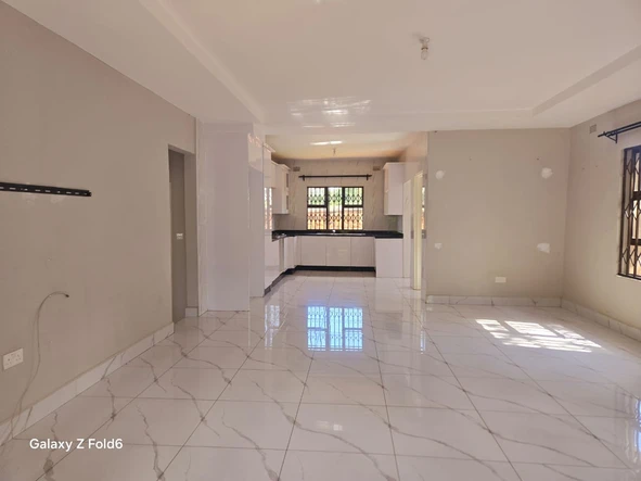 4 Bedroom Flat & Apartment