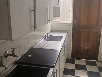 3 Bedroom Garden Flat
